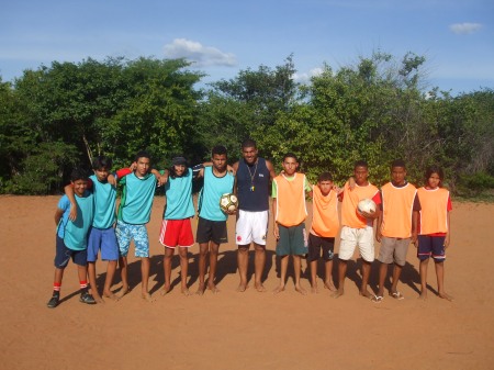 Equipe de futebol que esta sendo evangelizada nesse dias aqui em Canto do Buriti